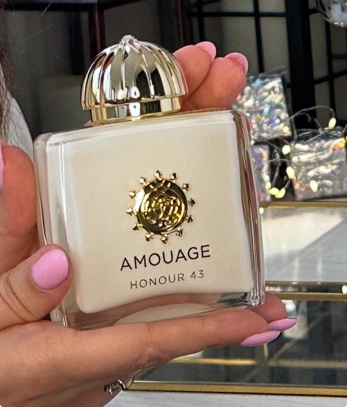 Amouage Honour 43 Woman Extrai - Perfume Fragrance Families reseña y precio