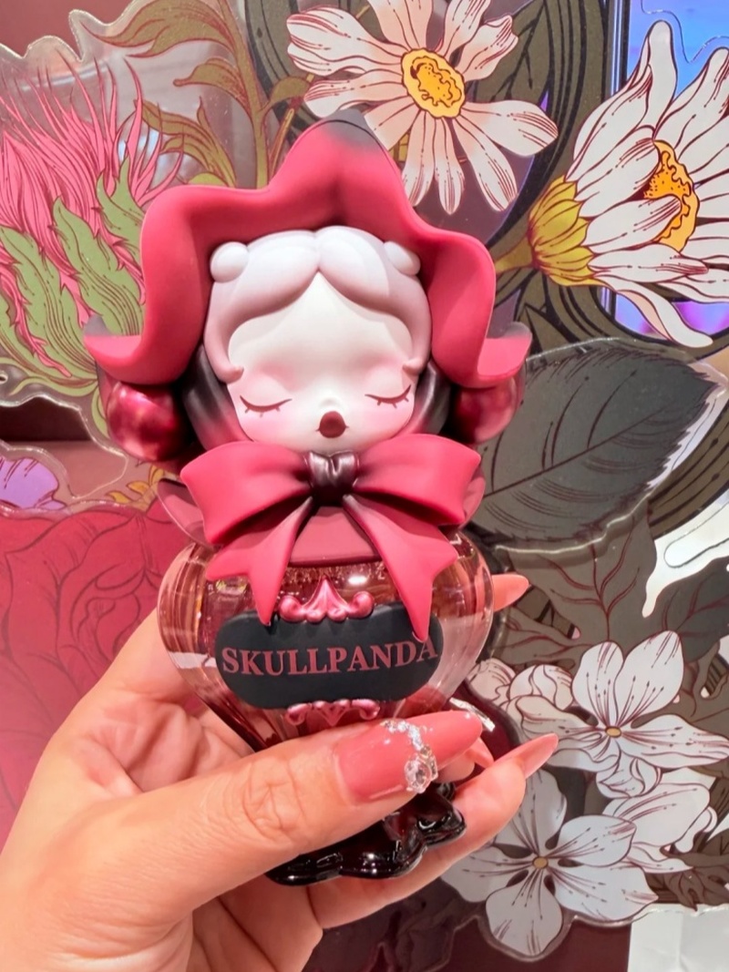 Genuine Pop Mart Skullpanda Pe - Perfume Fragrance Families reseña y precio