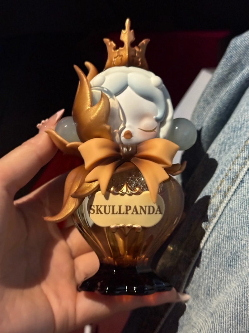 Genuine Pop Mart Skullpanda Pe - Perfume Fragrance Families reseña y precio
